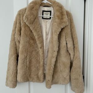 Abercrombie & Fitch Cream Faux Fur Jacket size Medium
